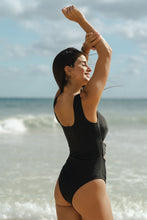 Cargar imagen en el visor de la galería, GIRASOL NEGRO