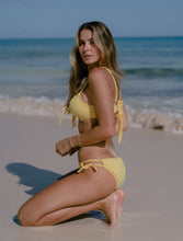 Cargar imagen en el visor de la galería, Carenero Amarillo