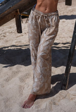 Cargar imagen en el visor de la galería, PANTALON DE PLAYA SOL