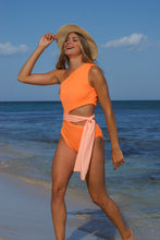 Cargar imagen en el visor de la galería, West Bay