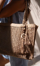Cargar imagen en el visor de la galería, BOLSA DE PLAYA SOLEI
